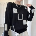 Elara - Langærmet pullover med geometrisk kvadratisk mønster