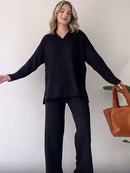 KnitGrace - Sæt i to dele i strik med V-udskæring