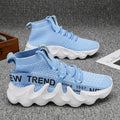 Milan minimalistiske low-cut sneakers med åndbar overdel og