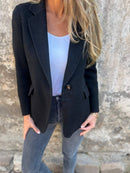 Sophia - Stilfuld langærmet blazer med lukning med én knap