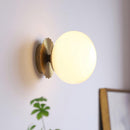 EchoLume - Væglampe med minimalistisk design og blødt varmt