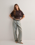 Judith - Oversized t-shirt med rund hals og tætsiddende