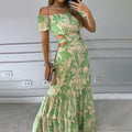 Sanne - Off-shoulder maxikjole med tropisk bladprint og