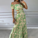 Sanne - Off-shoulder maxikjole med tropisk bladprint og