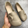 Yamina - Stilfulde slip-on sko med knude detalje og lav