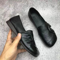 Yamina - Stilfulde slip-on sko med knude detalje og lav