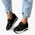 Amanda - Slip-on sneakers med kileformet sål &