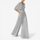 Daisy – Løs kortærmet jumpsuit med V-hals